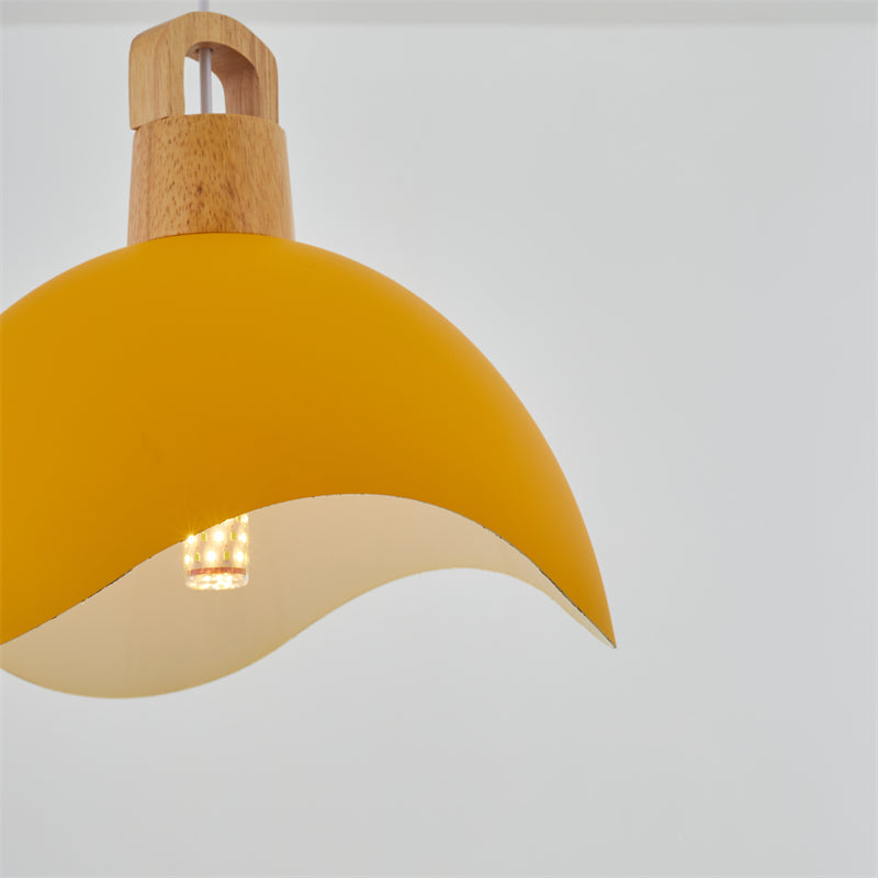 Mariselle | Vintage Black Metal Pendant Lamp