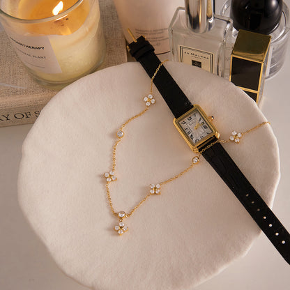 Collier Quatre Feuilles de Trèfle en Titanium et Zircon - Élégant et Luxe