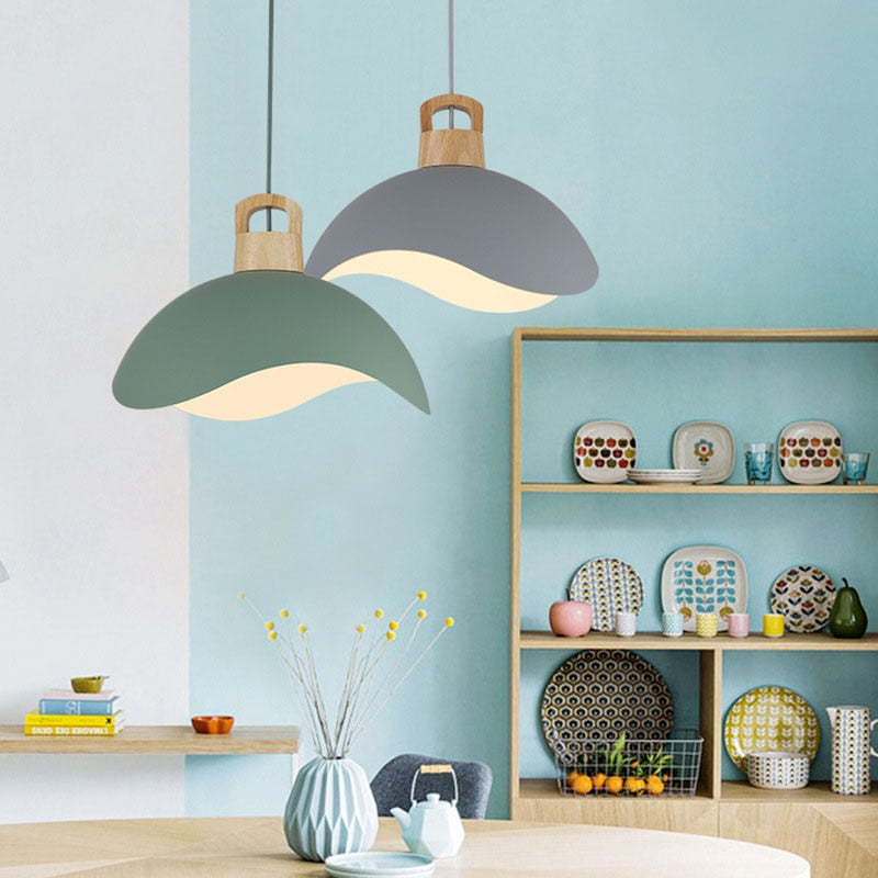 Mariselle | Vintage Black Metal Pendant Lamp