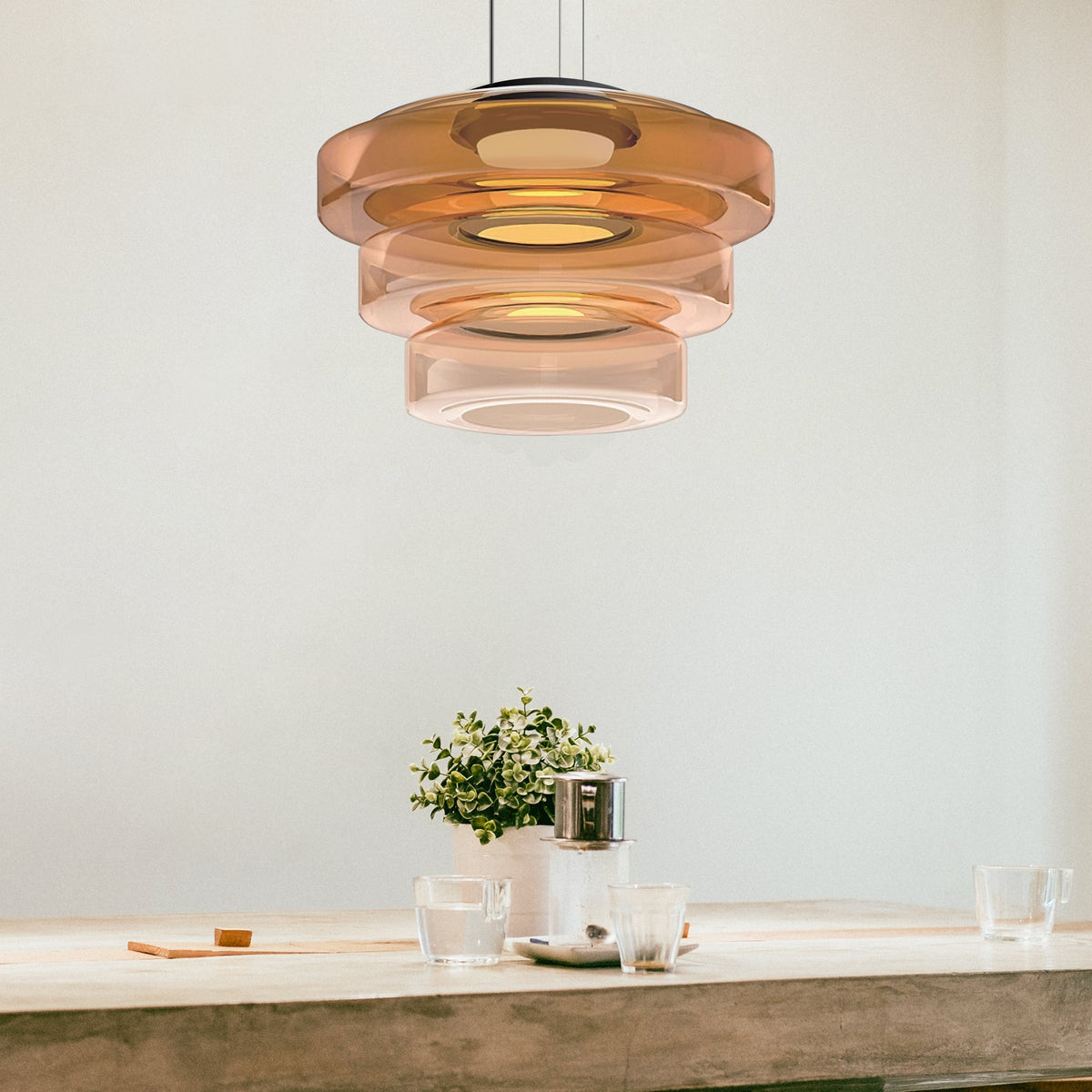 Wisząca lampa LED z warstwowym kloszem z przydymionego szarego szkła, 18 in, regulowany przewód