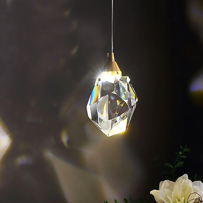 Auryn | Crystal Stein Pendant