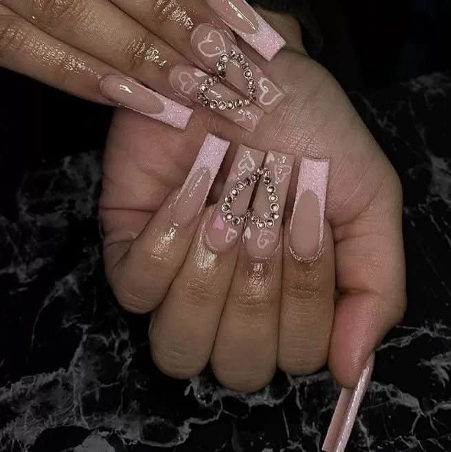 NovaGlam plaknagelset: 24 roze ontwerpen, verschillende maten