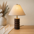 Lampă de masă LED Greyson — conectare directă la priză, bază pentru montare pe perete