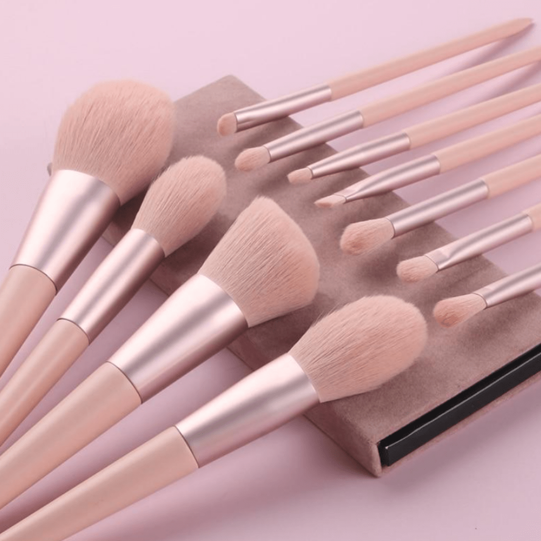 Ensemble de 11 pinceaux de maquillage professionnels Lumina Glow — Collection pour estomper et sculpter avec précision