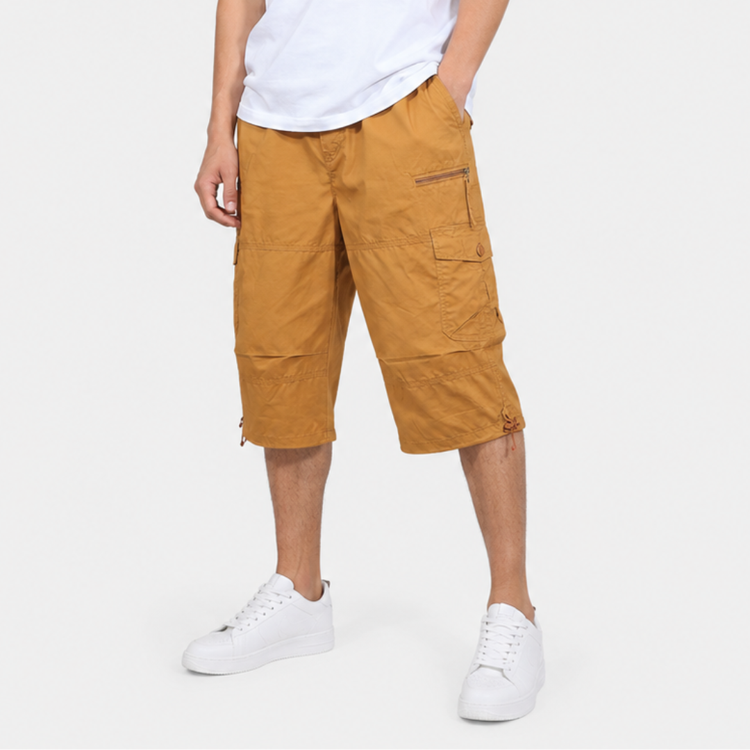 Men's Capri-Length Hiking Shorts — Multiple Cargo Pockets