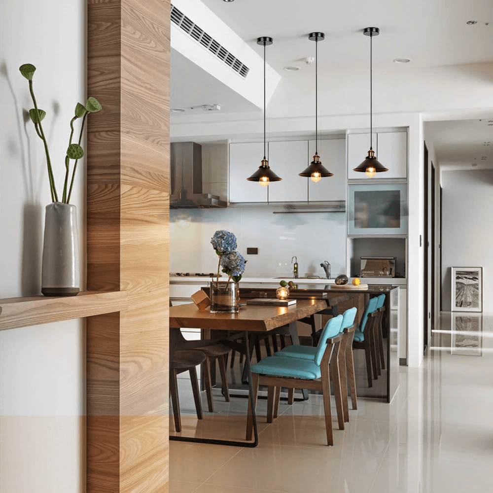 Cone-shaped Pendant light made of brass