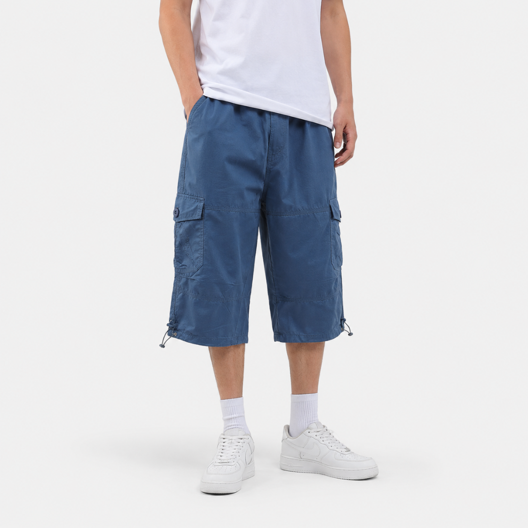 Men's Capri-Length Hiking Shorts — Multiple Cargo Pockets