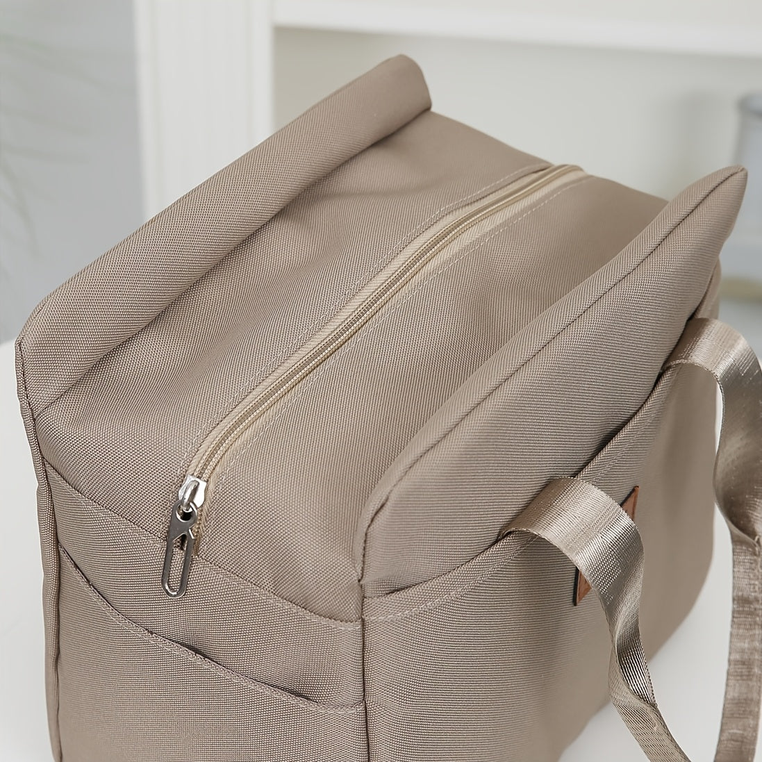 Square Zipper Lunch Box with Durable Aluminum Foil Lining - Euroselle