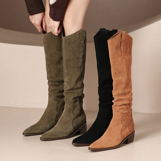 Bottes hautes à talon compensé et décolleté en V,
