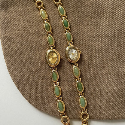 Montre-bracelet pour femmes en quartz avec bracelet en jade petit ovale et diamants