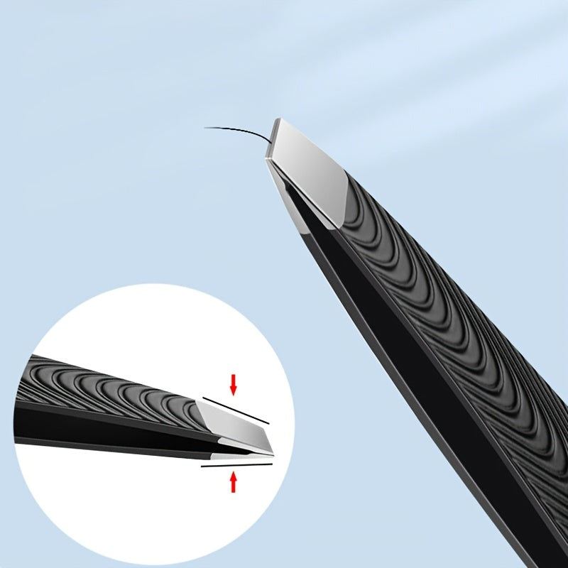 High-Precision Black Angled Eyebrow Tweezers - Euroselle