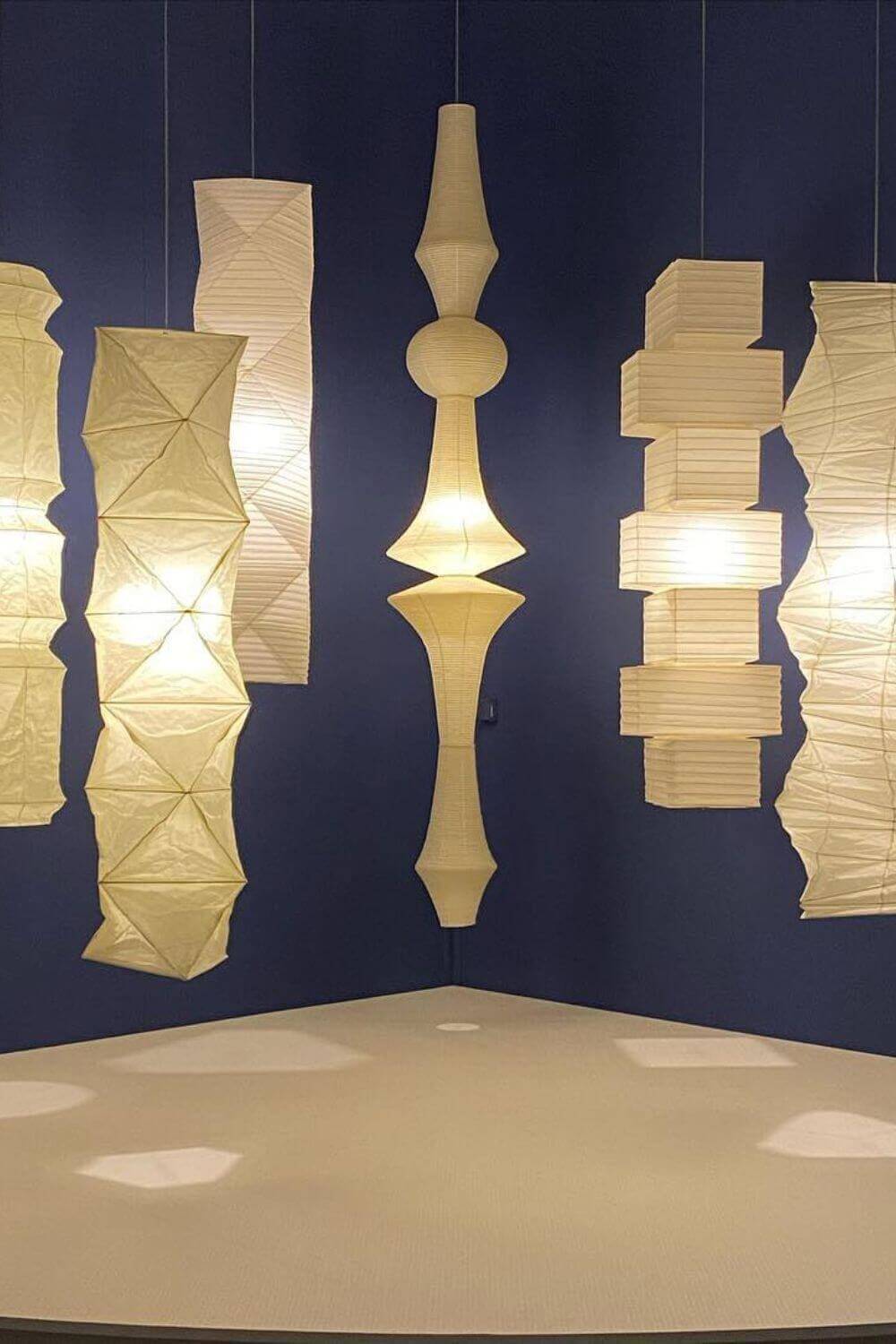 74 tum golvlampa i japanskinspirerad stil med pappersskärm - mjukt stämningsljus