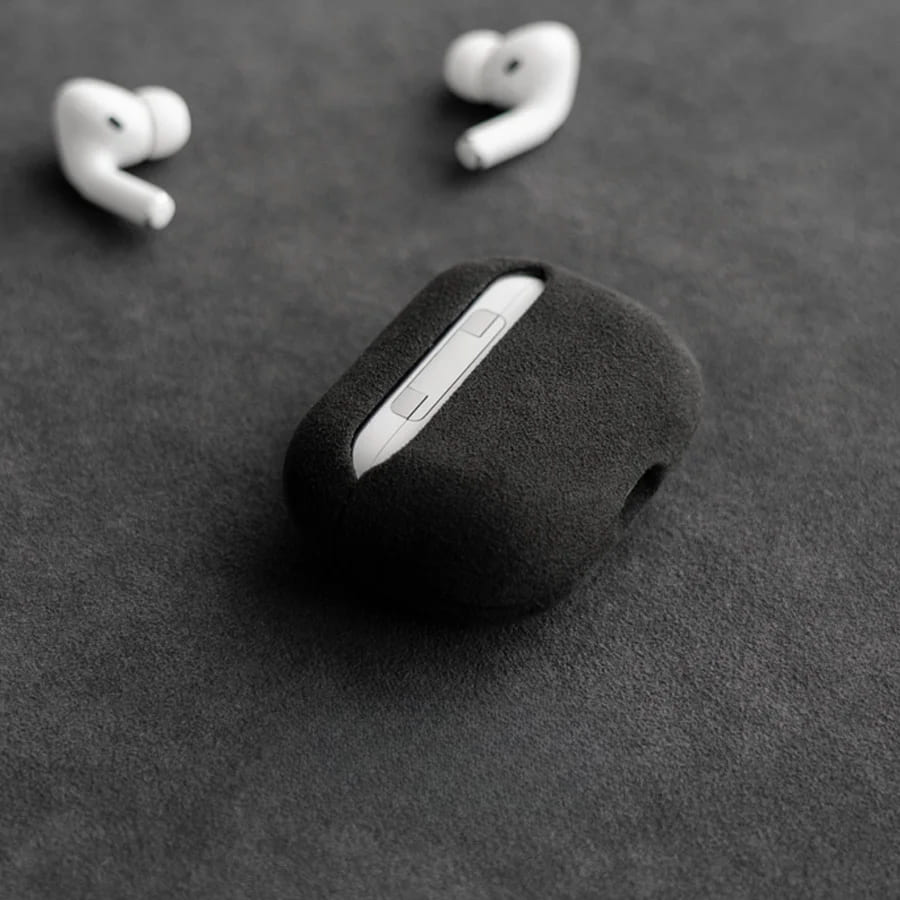 Pouzdro s příjemným měkkým povrchem pro AirPods Pro/Gen 3/4 — bezdrátové, odolné proti poškrábání