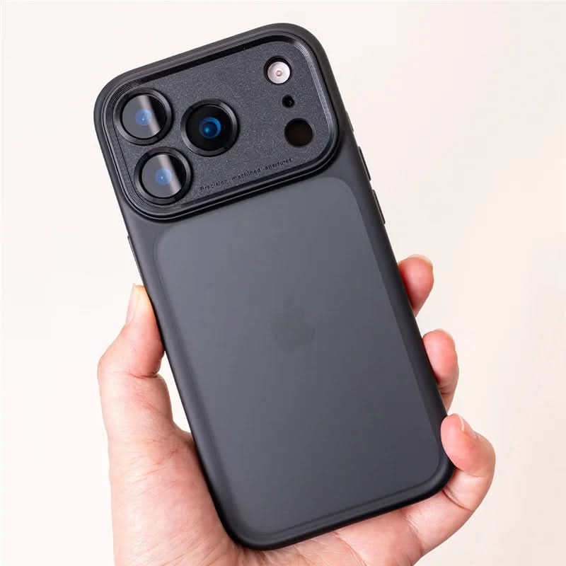 حافظة VortexGuard المدرعة المقاومة للصدمات — تشطيب مطفي، زر كاميرا مخصص، iPhone 15 16 17