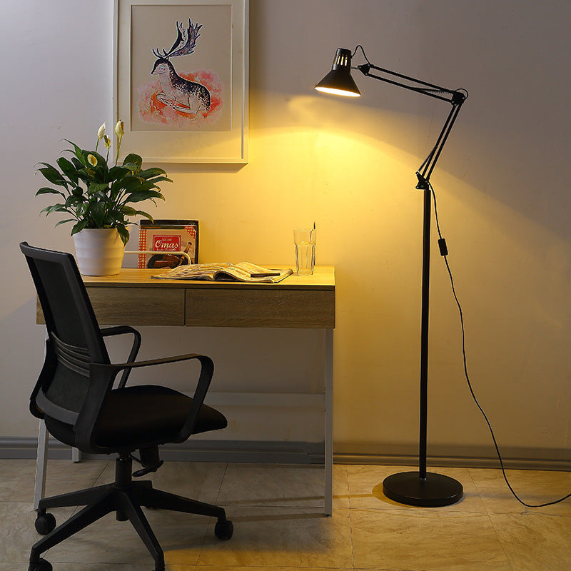 Regulowana lampa stojąca z żelaza, wysokość 43 cale, czarna, biała, czerwona lub żółta, podstawa E26, do sypialni, salonu, biura i do czytania, nowoczesna, minimalistyczna, Nord