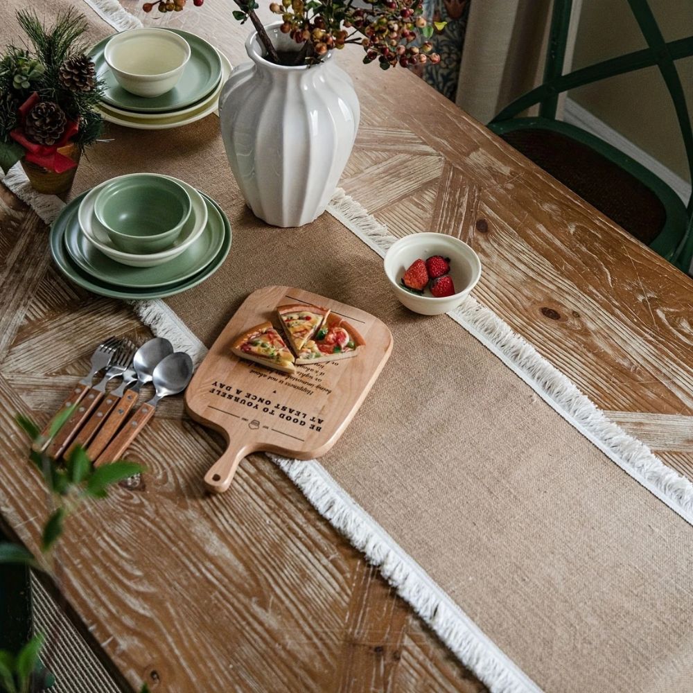 Farmhouse Burlap Table Runner for Weddings & Elegant Events - Euroselle