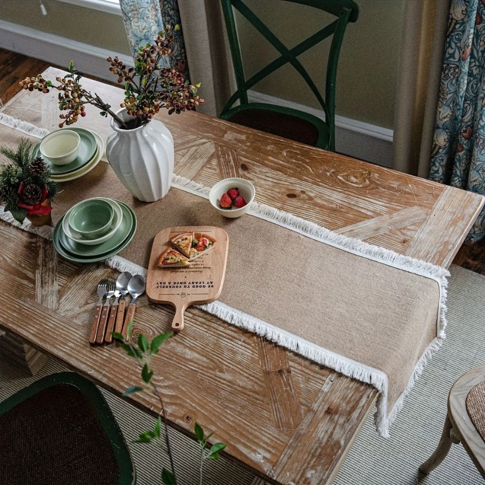Farmhouse Burlap Table Runner for Weddings & Elegant Events - Euroselle