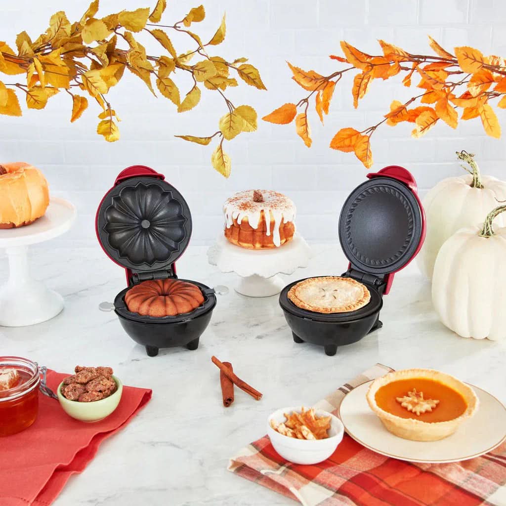 NovaBake Mini Bundt Cake Maker — Nonstick Coating, Compact Design