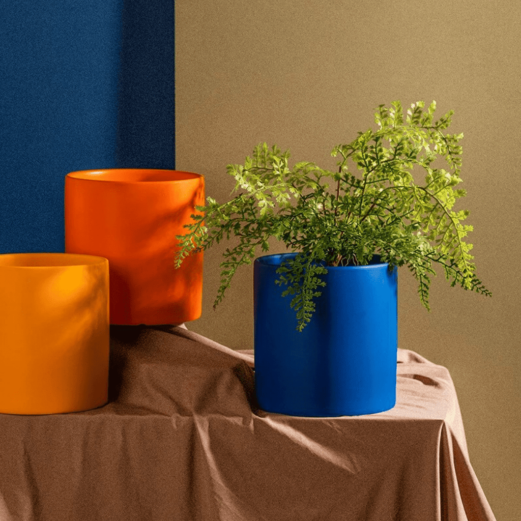 Maceta de cerámica atemporal Verdanta con plato a juego — forma minimalista
