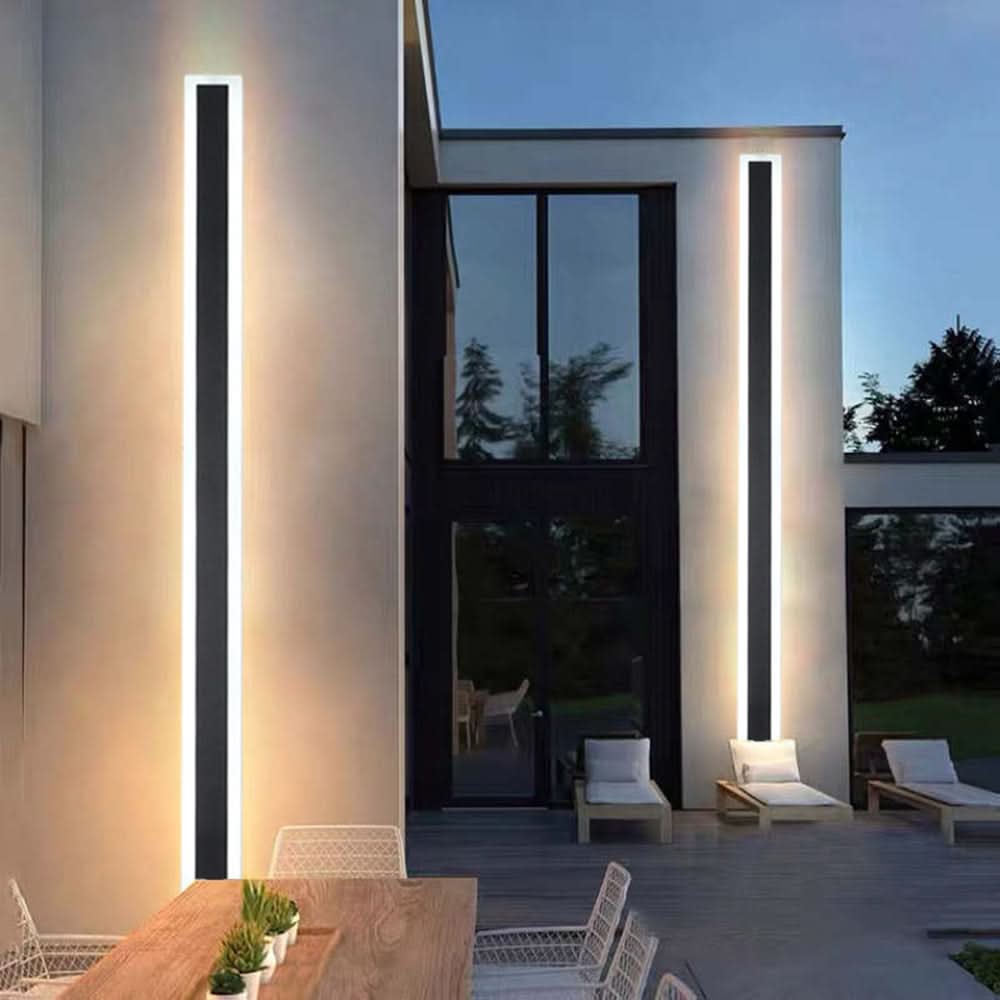 Moderne wetterfeste Außenwandleuchte, entworfen für stilvolle Garten-, Balkon- und Terrassenbeleuchtung mit warmem Ambiente - Euroselle
