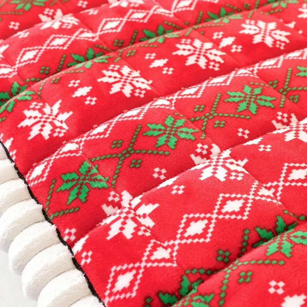 Festive Holiday Sofa Cover for Cozy Living Rooms - Euroselle