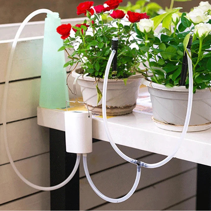 プログラム設定可能な室内植物用水やりタイマー — 充電式バッテリー