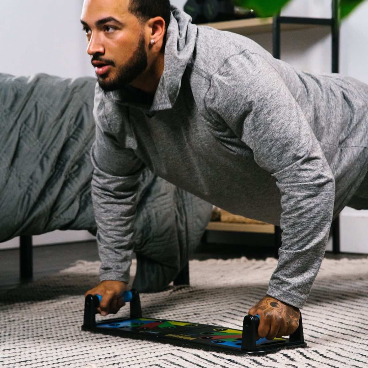 Stație pentru flotări PulseFlex — Design ergonomic, minimizează îndoirea încheieturilor