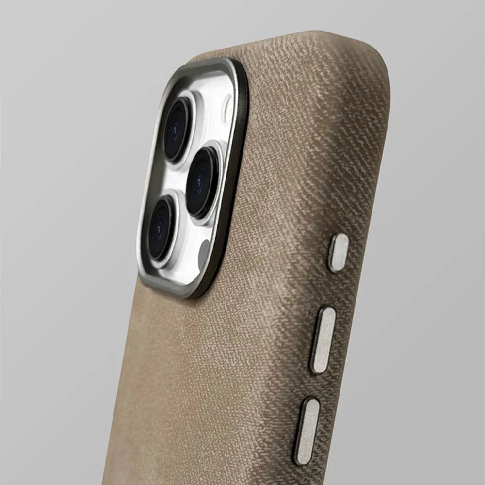 iPhone 13-17-hoesje met stoffen bekleding — draadloos opladen, vingerafdrukwerend