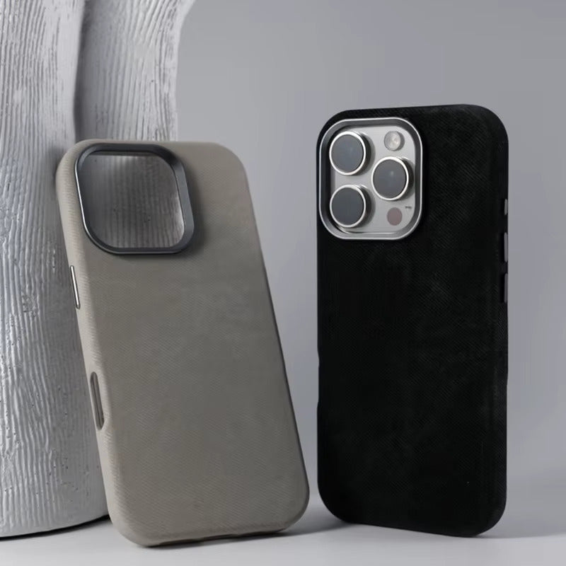 iPhone 13-17-hoesje met stoffen bekleding — draadloos opladen, vingerafdrukwerend
