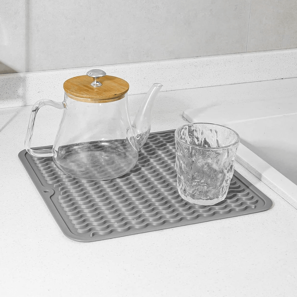 Eco-Conscious Silicone Dish Mat Protects Counters from Heat and Water - Euroselle