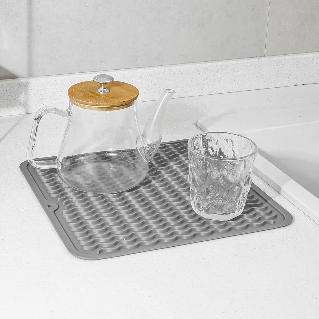 Eco-Conscious Silicone Dish Mat Protects Counters from Heat and Water - Euroselle