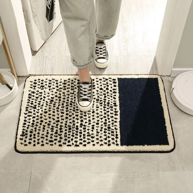 Tapis de bain artisanal NovaLoom — motif abstrait et adhérence antidérapante
