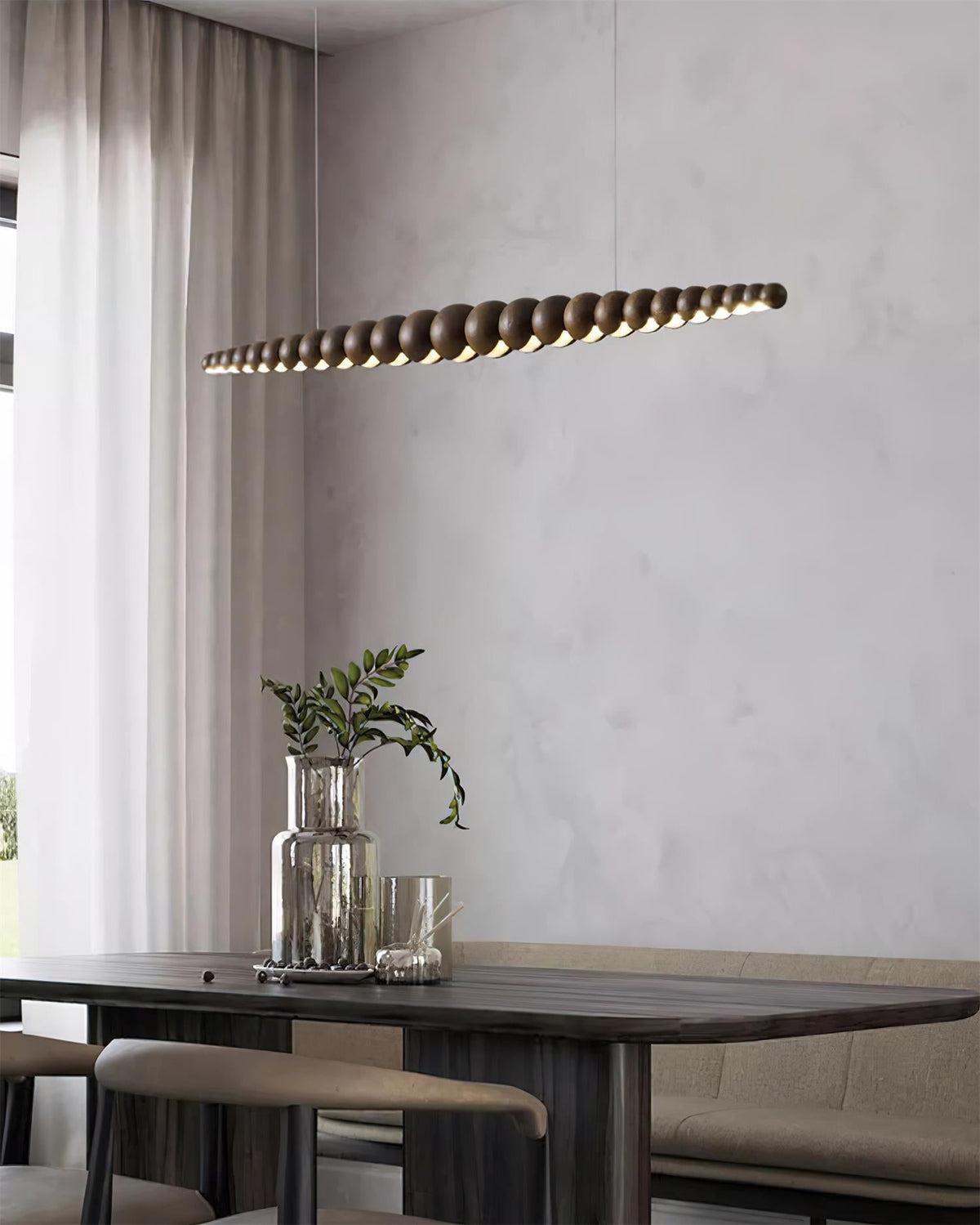 LED-pendellampe med globeskjerm, 46 tommer — metall, tre og akryl, 3000 K