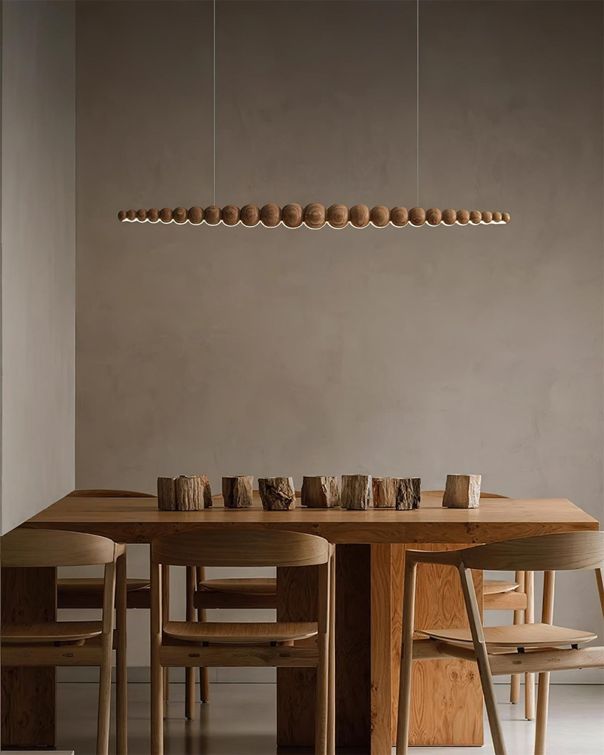 LED-pendellampe med globeskjerm, 46 tommer — metall, tre og akryl, 3000 K