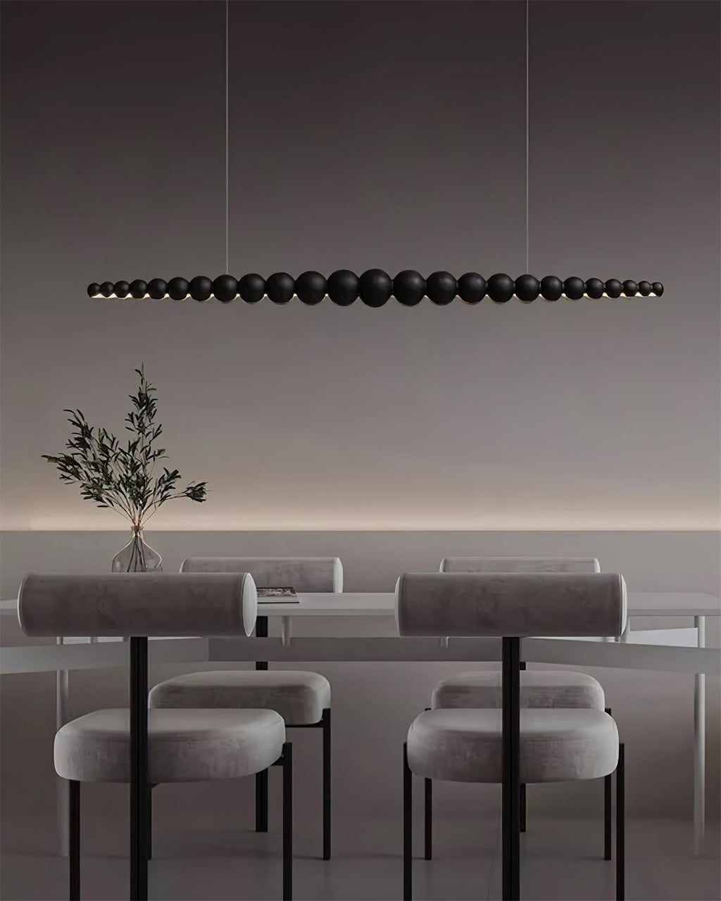 LED-pendellampe med globeskjerm, 46 tommer — metall, tre og akryl, 3000 K