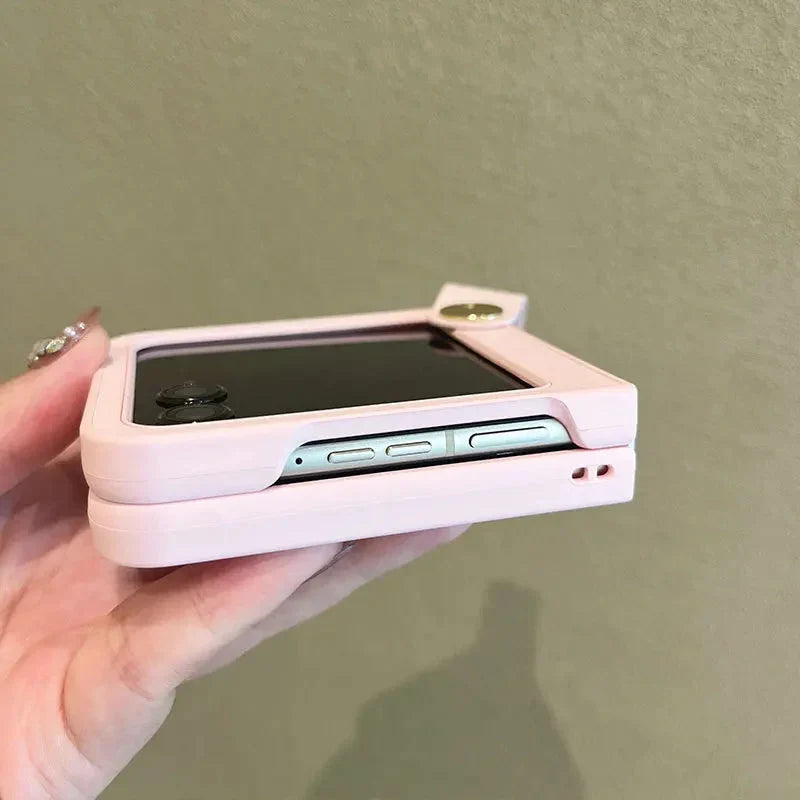 TPU-deksel for Motorola Razr — Fingerstropp, hevede kanter og kamerabeskyttelse