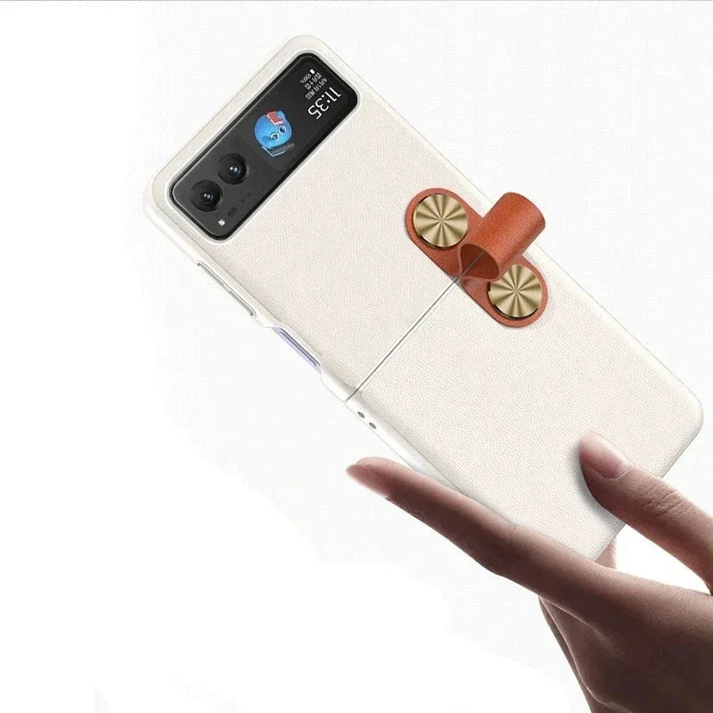 TPU-deksel for Motorola Razr — Fingerstropp, hevede kanter og kamerabeskyttelse