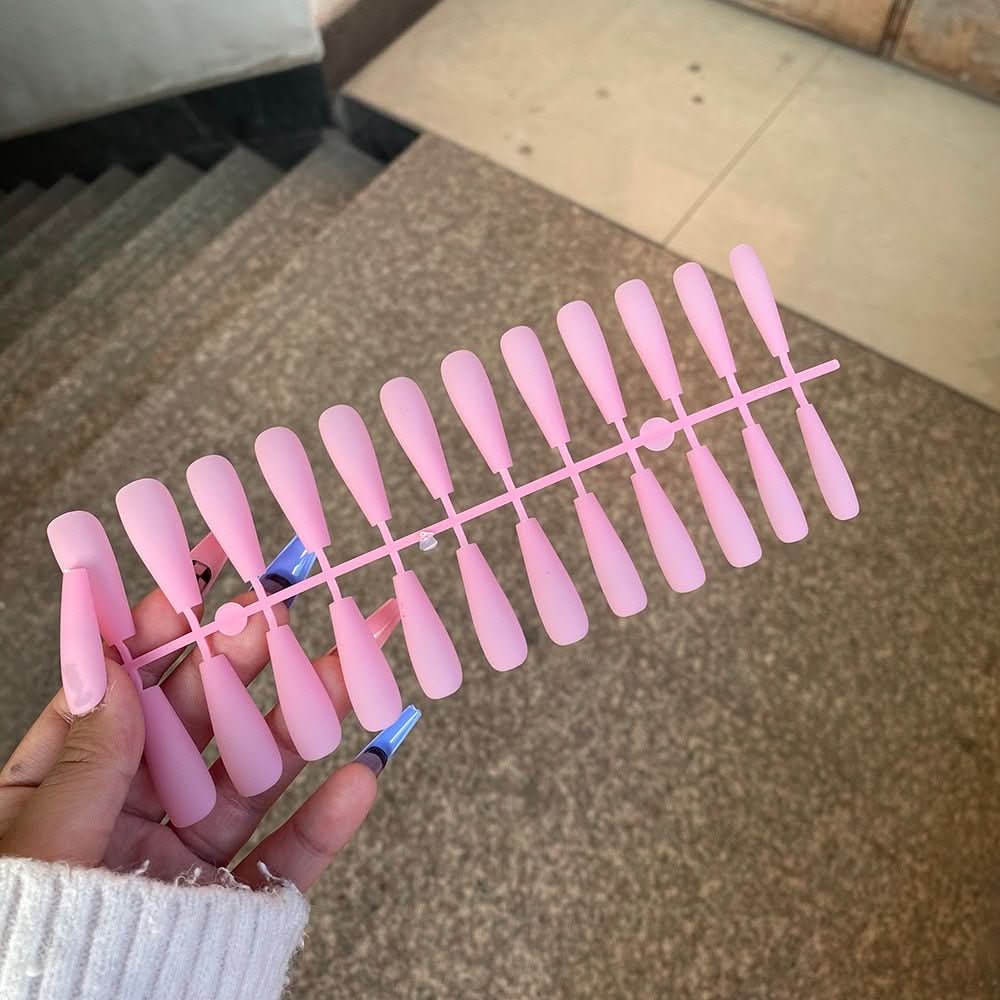 NovaNail Matte Press-On-Nägel — 24-teiliges Braut-Set