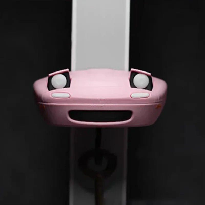 RetroBeam Wall-Mounted Car Headlight Key Organizer - Classic Shell Design