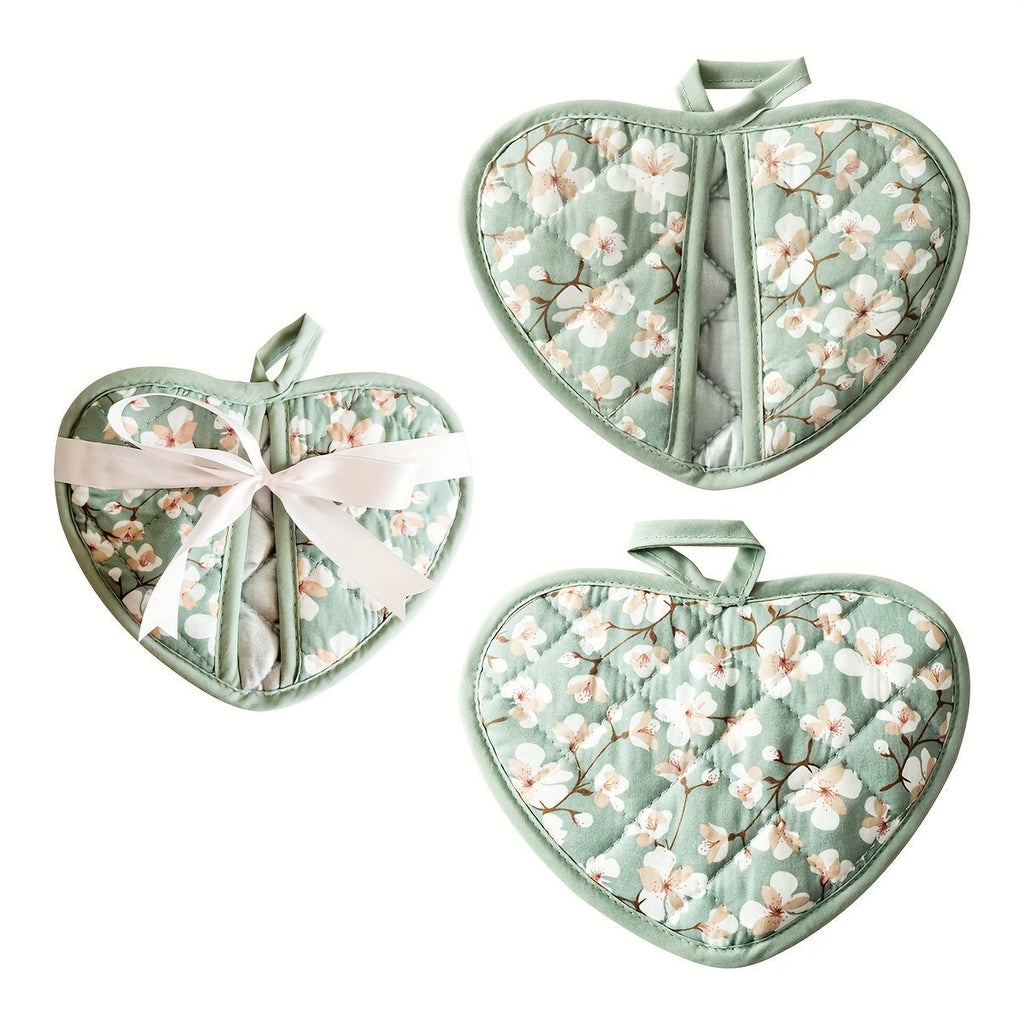 FloraGuard Heart Shaped Pot Holders — Vintage Floral Pattern, Heat Resistant