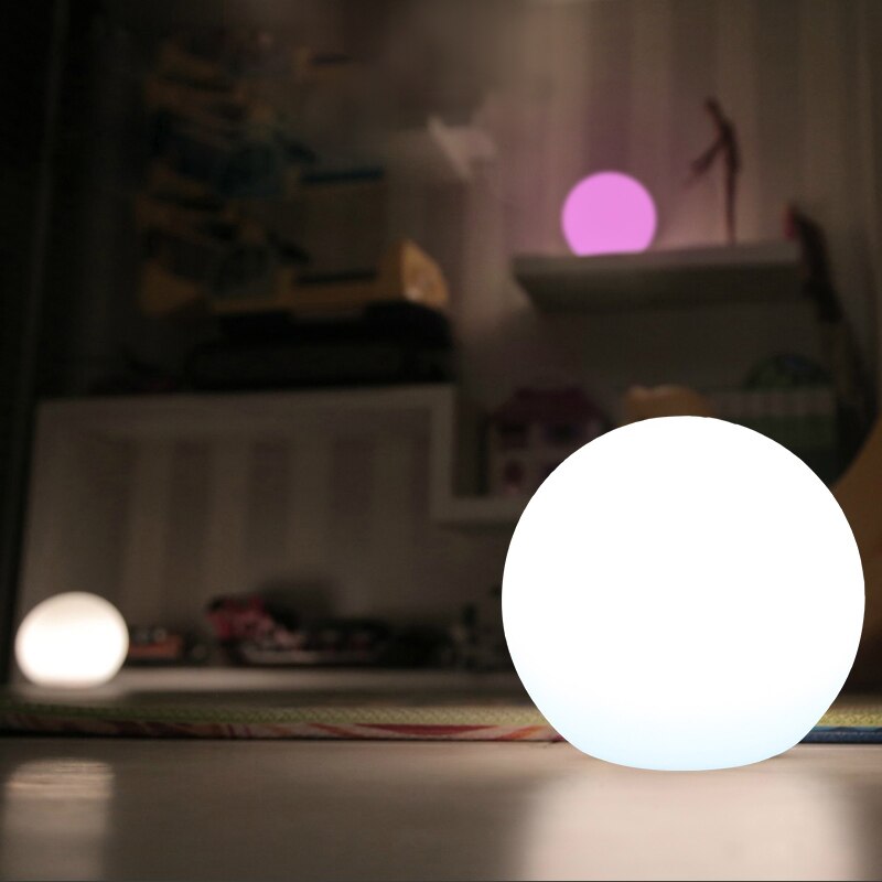 Lunar Cordless LED Indoor & Outdoor Table Light