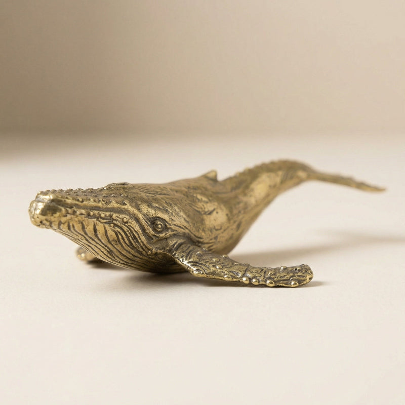 Figura di balena in ottone fatta a mano, elegante decorazione da tavolo costiera - Euroselle