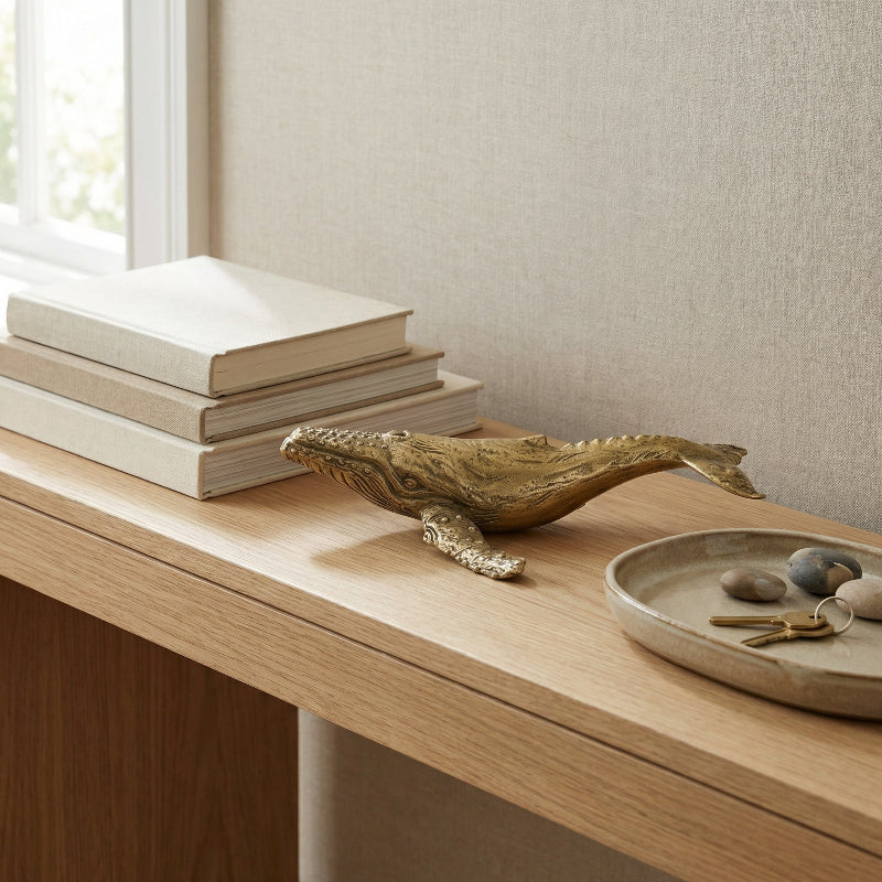Figura di balena in ottone fatta a mano, elegante decorazione da tavolo costiera - Euroselle