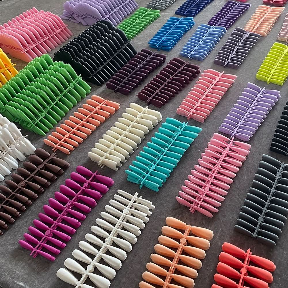 NovaNail Matte Press-On-Nägel — 24-teiliges Braut-Set