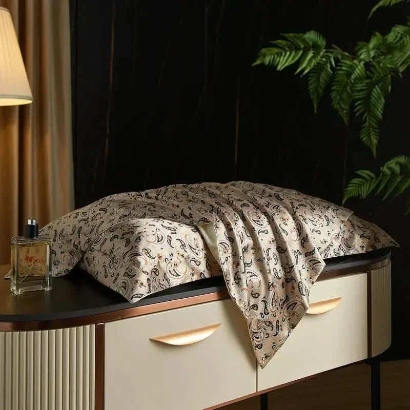 SilkHaven Mulberry Silk Pillowcase — Breathable, Smooth Finish