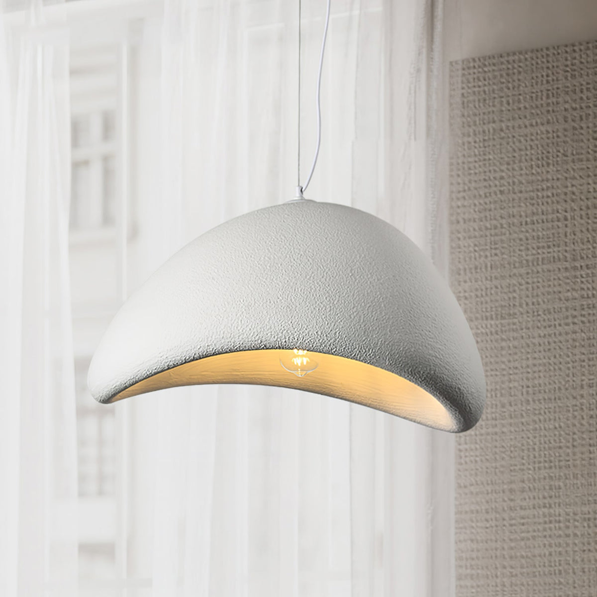 Lámpara colgante Luna Moon — cúpula curva, difusión uniforme