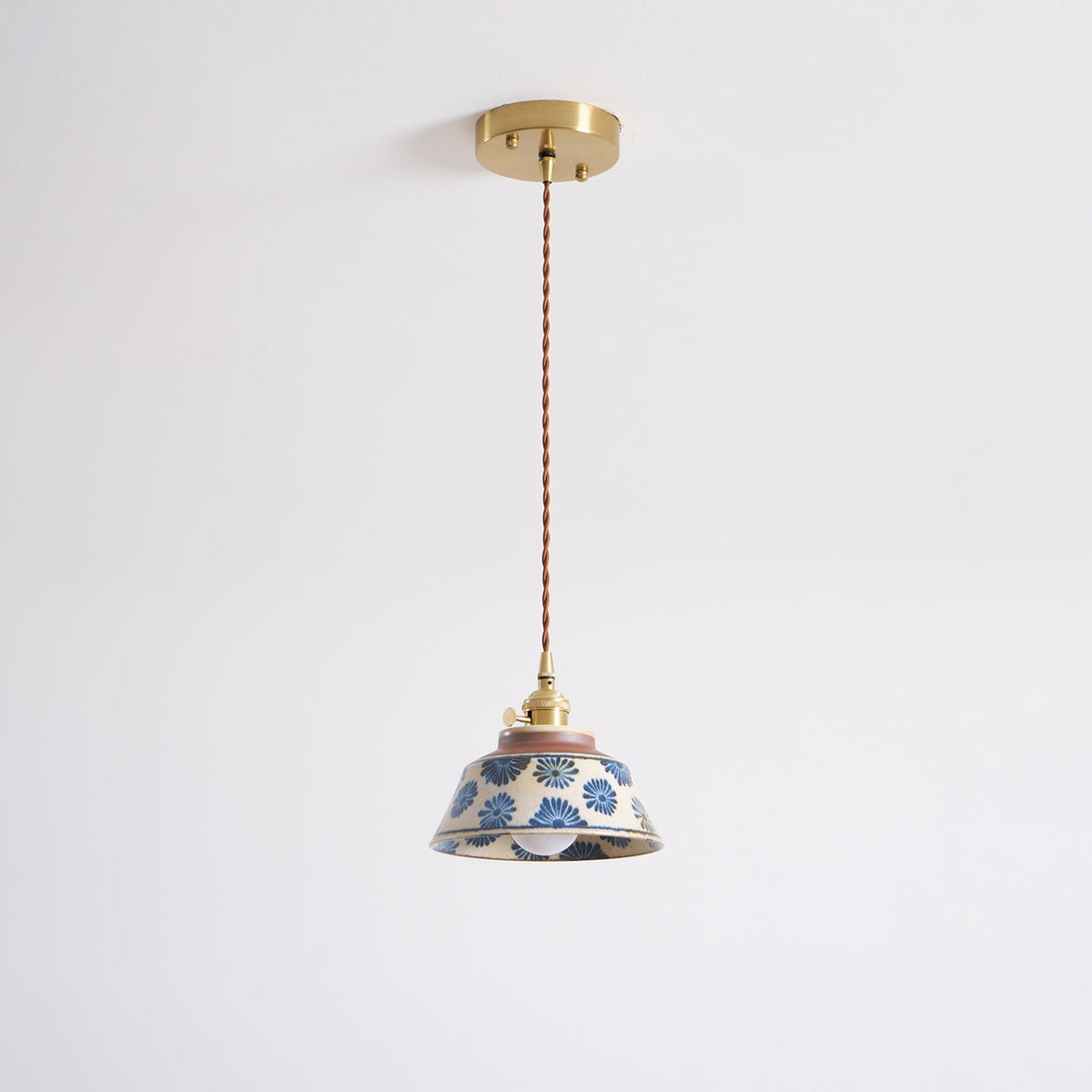 Ręcznie wykonana ceramiczna lampa wisząca — regulowany kwiatowy klosz o szerokości 7 cali