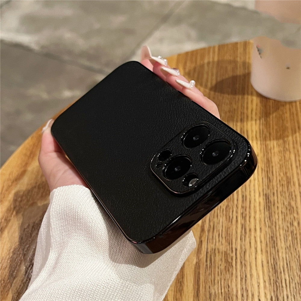 Hochwertige iPhone-Hülle aus echtem Leder — Metallschutzrahmen, Serie 13–17