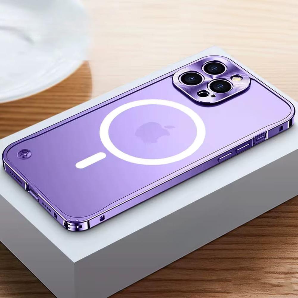 Pouzdro na iPhone 13 s frézovaným hliníkovým rámem — matná zadní strana, kroužek MagSafe