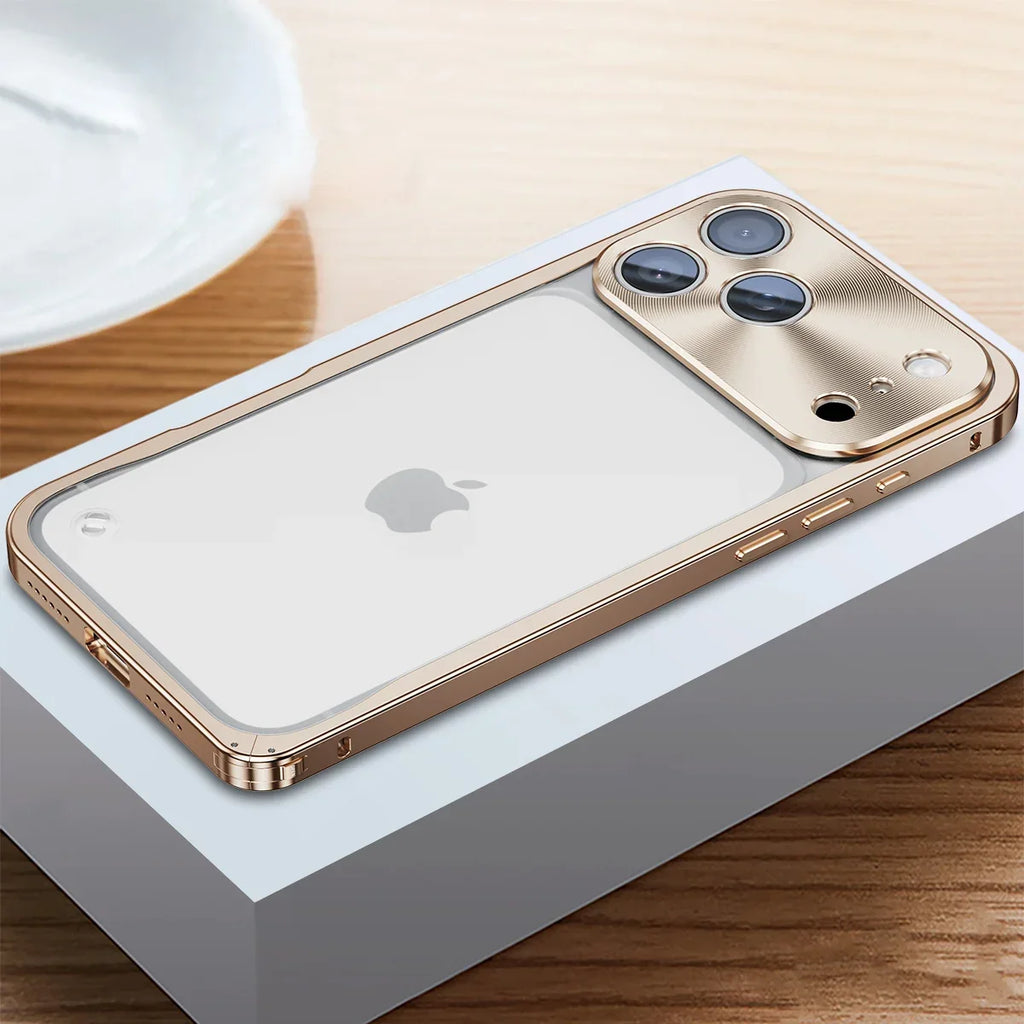 Pouzdro na iPhone 13 s frézovaným hliníkovým rámem — matná zadní strana, kroužek MagSafe